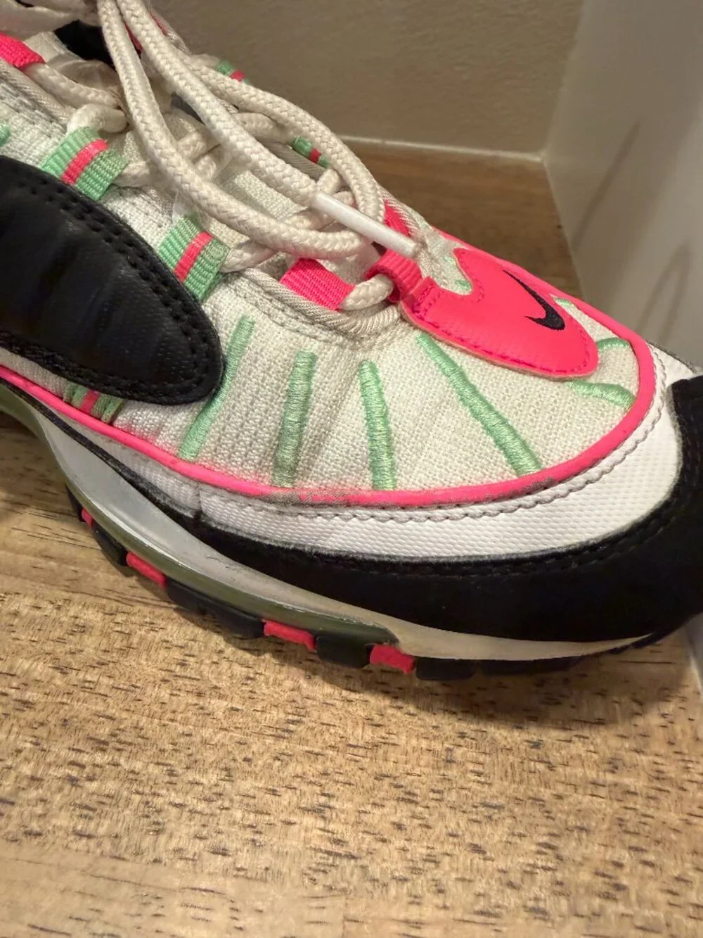 Nike Air Max 98 Barely Rose Watermelon Pink Green Sneakers Size 9.5